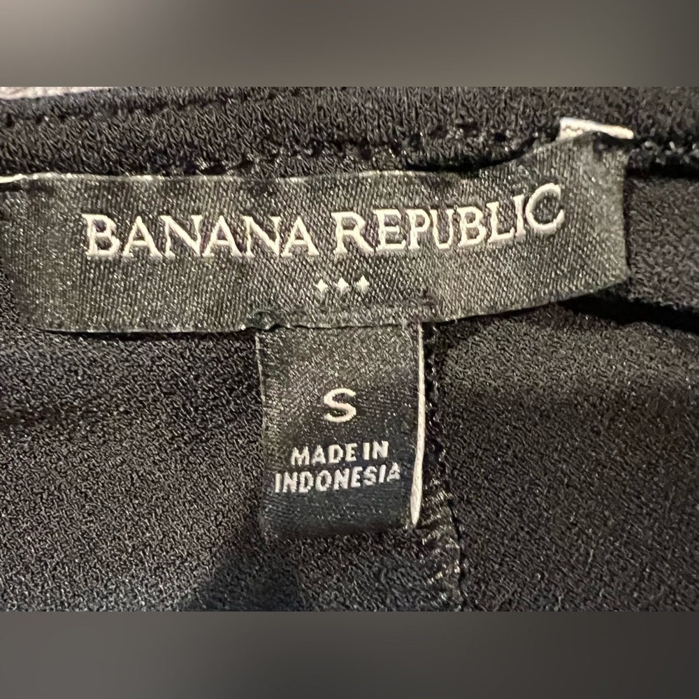 Banana Republic Black Blouse Size Small - Picture 5 of 6